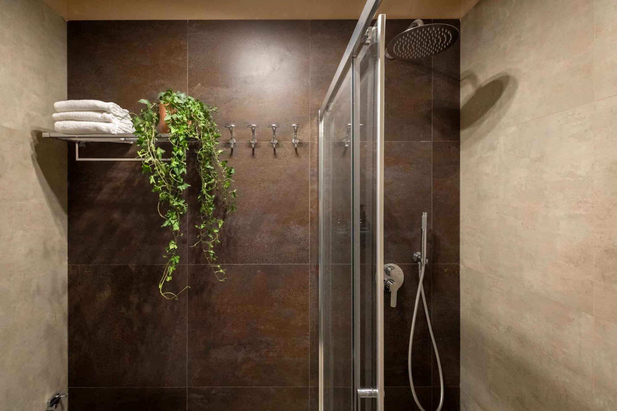Heritage Miracle Suite Рим Экстерьер фото